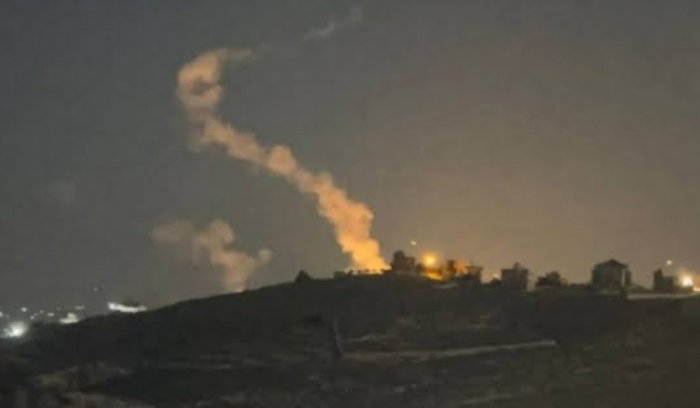 الطيران الحربي الاسرائيلي استهدف منزلين