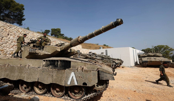 جبهة جنوب لبنان مفتوحة على التصعيد مع رفض إسرائيل ربطها بجبهة غزة<br />
الهدنة مع «حماس» لن تنسحب على «حزب الله» إذا لم تحقق تل أبيب أهدافها