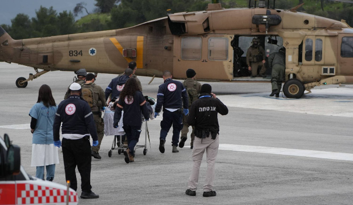 أوسع هجوم إسرائيلي يشمل 4 أقضية... و«رسائل جوية» فوق بيروت<br />
«حزب الله» هاجم مواقع في العمق الإسرائيلي وصولاً إلى صفد