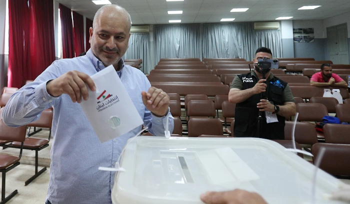 اقتراحات قوانين انتخابية لتعبئة الوقت