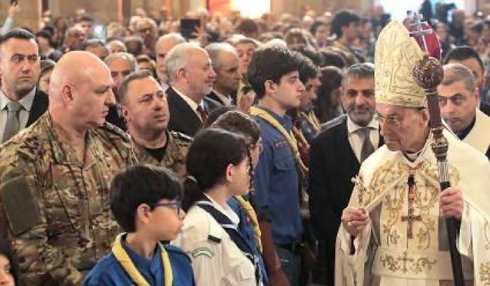 الراعي يحذر من «إقصاء الموارنة» ويهاجم معطلي انتخاب رئيس للبنان<br />
باسيل يتجه للطعن بقرار تعيين رئيس للأركان