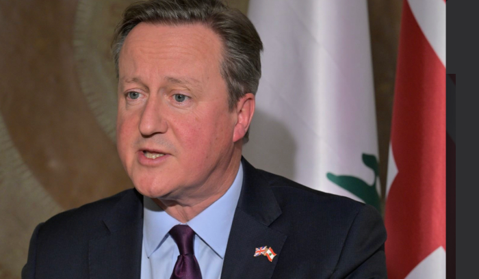 لا أبراج بريطانية على الحدود وكاميرون يخشى