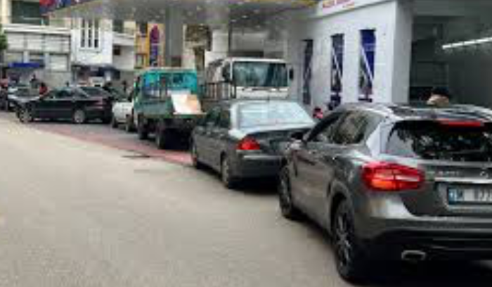 هل ستحل أزمة المحروقات قريبًا ؟