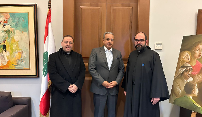 المرتضى استقبل  المدبر العام  في الرهبانية الأنطونية المارونية