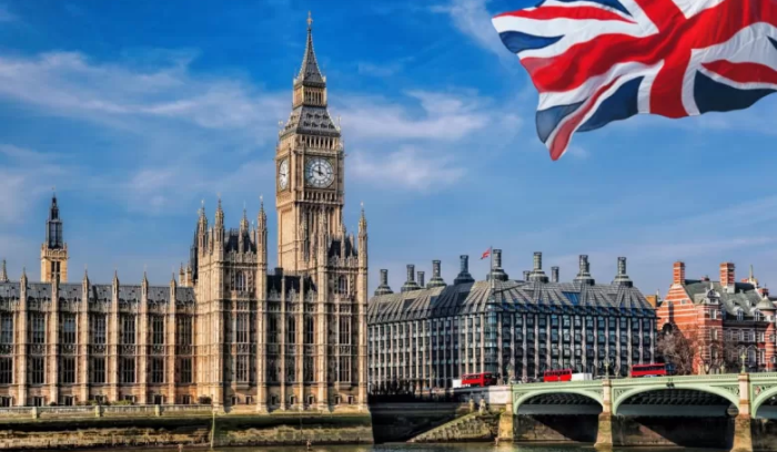 دولة جديدة تحذر مواطنيها من السفر إلى لبنان