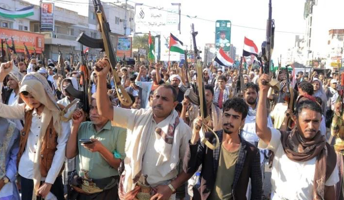 استهداف الحوثيين هل يؤجج الصراع أم يفتح باب الحلول؟ قاطيشا لـ