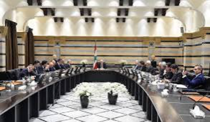 لبنان يرسم إطار التفاوض: وحدة مسار مع غزة<br />
المجلس العسكري ينتظر وزير الدفاع.. واستنفار نيابي مسيحي بوجه الحكومة