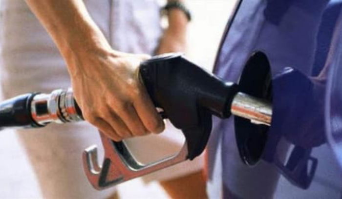 محضر ضبط بحق محطة محروقات