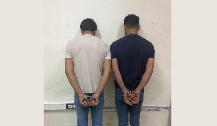 نشالان يستهدفان المصلين.. والامن بالمرصاد!