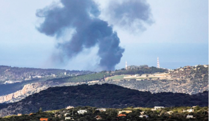 «حزب الله» يرفض مقترحات دبلوماسية بإخلاء المنطقة الحدودية بجنوب لبنان<br />
تبادل القصف يغلق بلدات الجليل... وإسرائيل ترد بغارات جوية