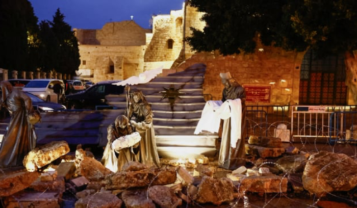 ميلاد حزين في ظل ويلات الإجرام الإسرائيلي.. واستحقاقات لبنان إلى ما بعد الأعياد