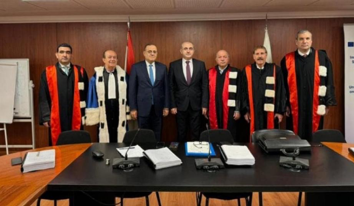 جيد جداً للبيسري على أطروحة دكتوراة في الحقوق