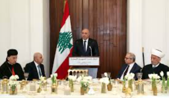 الدولة تُسابق الضغوطات بالإنجازات.. وماكرون وبن سلمان يؤكدان على سيادة لبنان<br />
إقرار آلية المبادئ الـ 9 لإدارة حديثة.. وعون يؤكد: لن نسمح بالدمار مجدداً