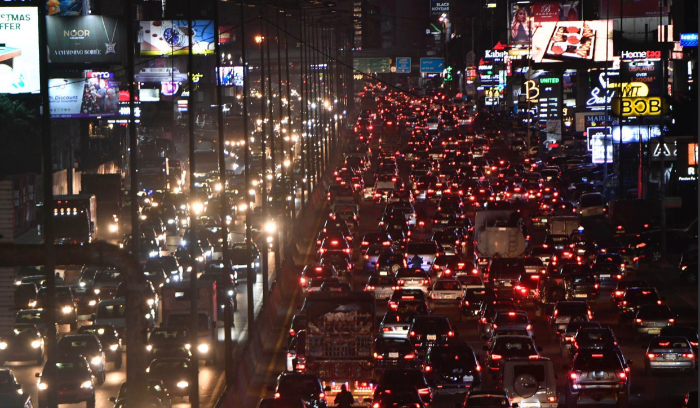 اشتعال متجدد جنوباً ينذر بفشل الوساطات الغربية