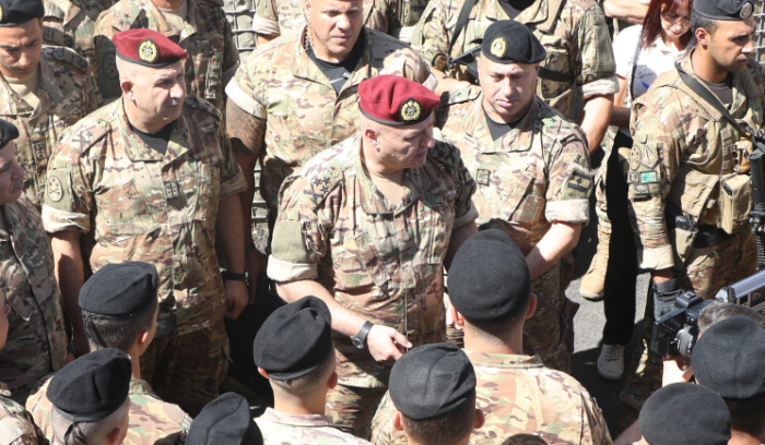 هل يفعلها قائد الجيش... ويرفض التمديد؟