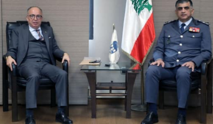 عثمان عرض للأوضاع مع سفير الجزائر