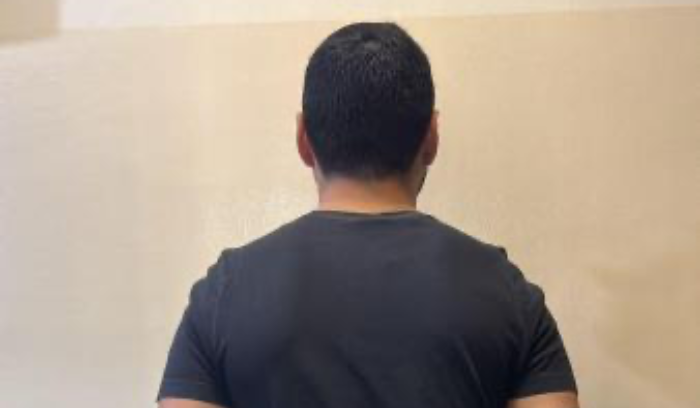 شعبة المعلومات توقف شخصاً اتّخذ من مكتبته في ضبيّه مركزاً لتجارة الأسلحة!