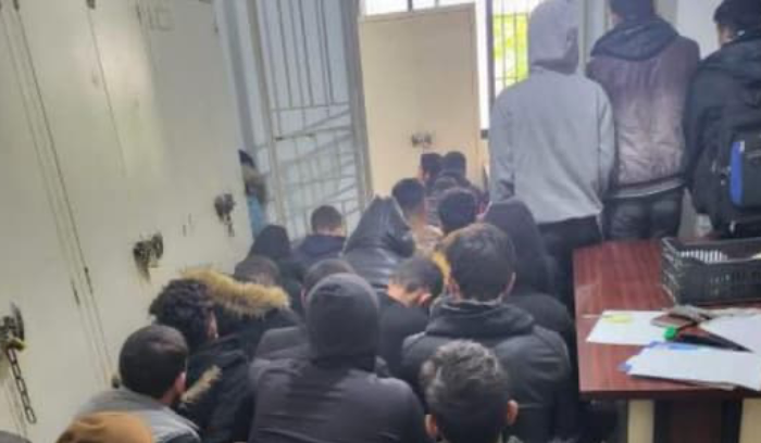 إحباط عملية تهريب 38 شخصاً عبر البحر