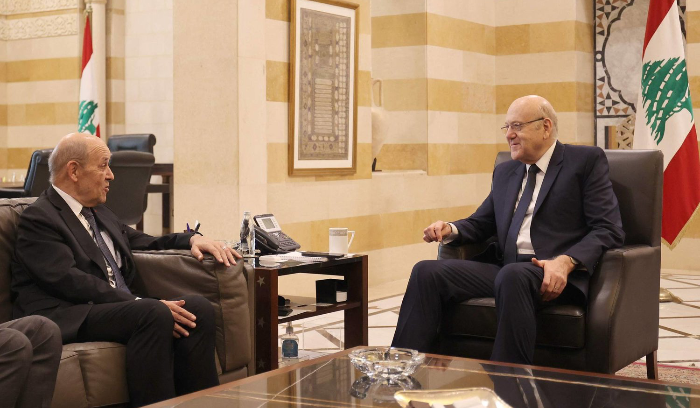 حصيلة جولة لودريان تؤكد تقدم «الخيار الثالث» في أزمة الرئاسة اللبنانية<br />
أكد أنه لا يحمل أجندة فرنسية خاصة بل ينسق مع اللجنة الخماسية