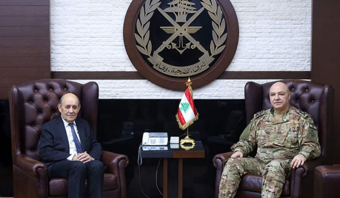 العماد عون إستقبل لودريان... 