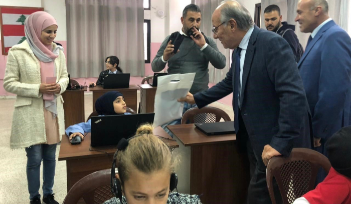 فائض الشكوك والمتاريس... في انتظار لودريان