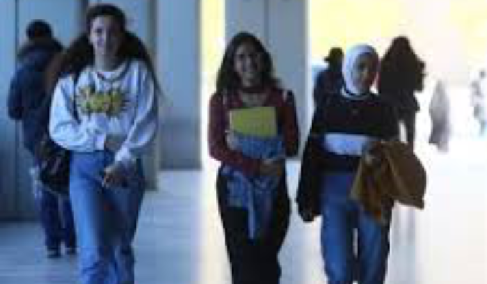 التعليم المسائي لأطفال النازحين السوريين يبدأ اليوم | «اليونيسيف» تبتزّ الأساتذة: الأمر لي في التربية