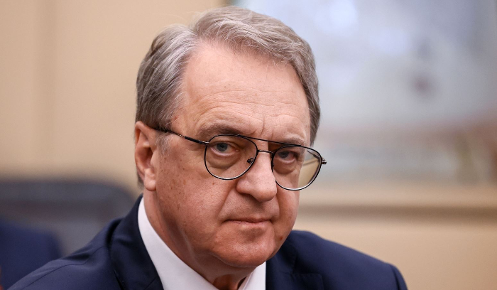 من هوكشتاين إلى لودريان وبوغدانوف: التحذير من إقحام لبنان