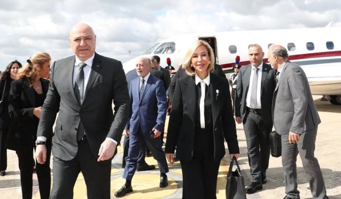 الرئيس عون واللبنانية الاولى غادرا روما