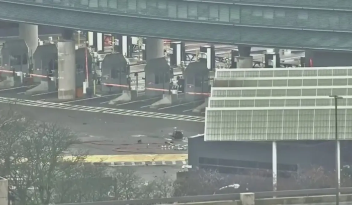 “هجوم إرهابي”… إنفجار سيارة عند الحدود الأميركية مع كندا