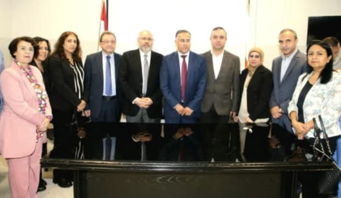 الأبيض: نمد يدنا للجميع لتنفيذ خطة الحكومة للطوارئ