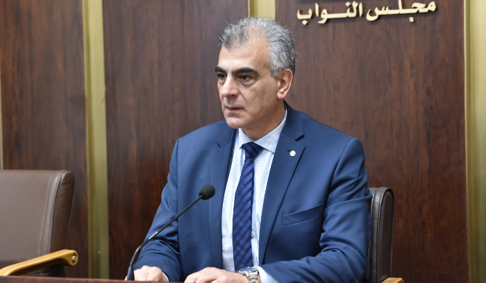 الصايغ يعد لقائه الراعي: كفى توريط الجيش في معارك جانبية