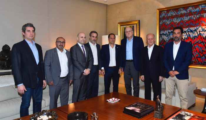 هجمات عنيفة لـ