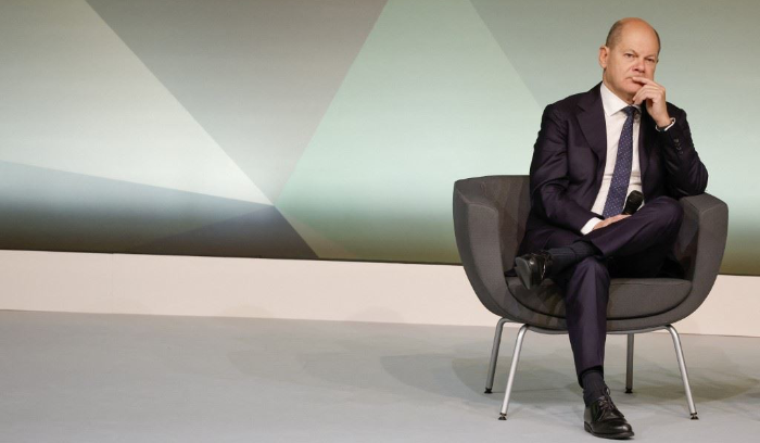 المستشار الألماني يعلن رفضه وقفاً 