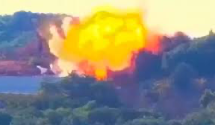 يومان حاسمان قبل الهدنة.. وخطة الطوارئ عجز مكشوف<br />
حلف باسيل ـــ حزب الله يطيح بعون.. وكتلة جعجع تتحرك في الفراغ