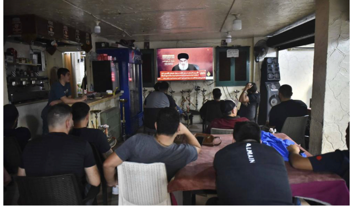 المعارضة عن العلاقة مع 