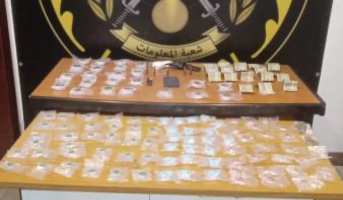 ينشط بترويج المخدرات في محلة المشرفية…وأوقف بالجرم المشهود