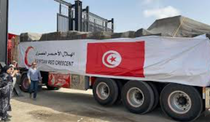 الهلال الأحمر الفلسطيني يعلن استلام 451 شاحنة مساعدات عبر رفح