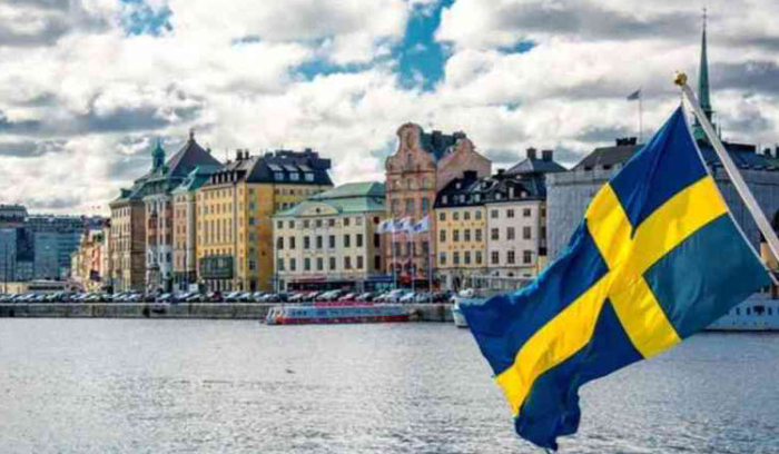 السويد تدعو رعاياها لمغادرة لبنان