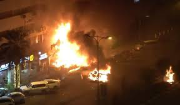 خميس المفاجآت: مسيّرات انتحارية واستهداف 19 موقعاً دفعة واحدة<br />
مطالبة أميركية لنصر الله بعدم التصعيد.. و4 شهداء للحزب