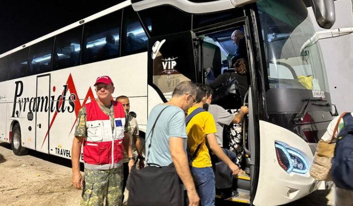 طهران وتركيا تحذّران من توسّع رقعة الحرب.. وإسرائيل تواصل تهديداتها للبنان