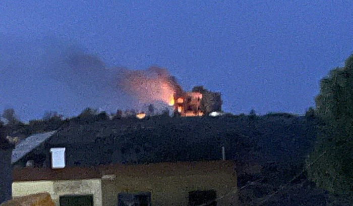 لبنان يطالب واشنطن بـ«ضمانات» لجم العدوان الإسرائيلي<br />
<br />
تكتل جعجع للتمديد لقائد الجيش.. وأسئلة نيابية عن مصادر تمويل خطة الطوارئ