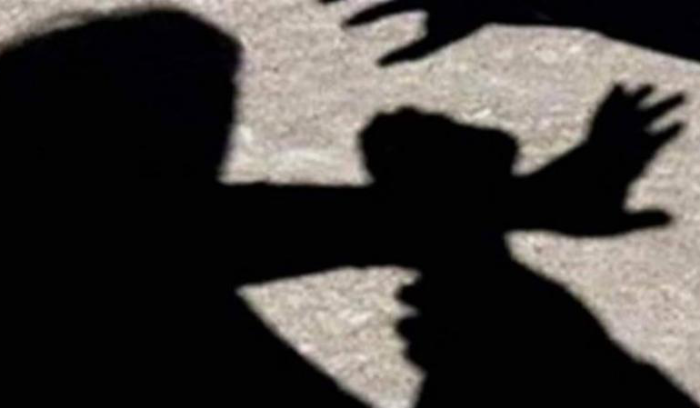 إشكالٌ عائلي يتطوّر إلى تلاسن وتضارب