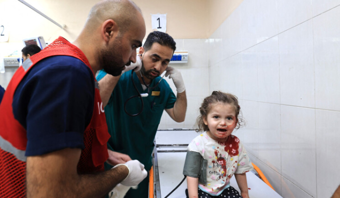 قطاع غزة في جحيم الدمار.. اللبنانيون خائفون من الحرب.. والجنوب على نار الإحتمالات