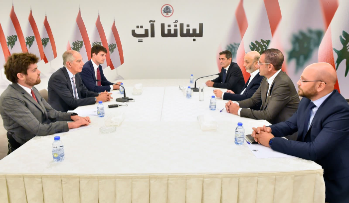 جعجع التقى السفير الفرنسي وتوافق على أولوية تجنيب لبنان خطر الانزلاق نحو الحرب