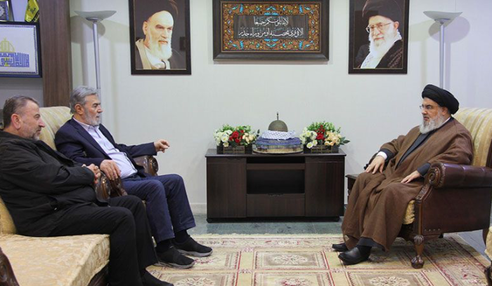 رسالة دولية إلى بري وميقاتي: إمساك الجيش بالحدود يمنع الحرب<br />
<br />
نصر الله يُجدّد مع “حماس” و”الجهاد” الانخراط في حرب غزة