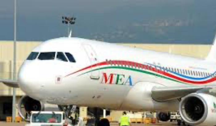 حرب «مواقع» في الجنوب.. والاحتلال يُبعد السكان إلى ما وراء المستعمرات<br />
«الميدل إيست» تخفِّض عدد الرحلات.. واهتمام عسكري أميركي بالوضع اللبناني