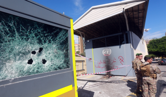 حجب الأنظار عن لبنان وتعزيز النفوذ الإيراني