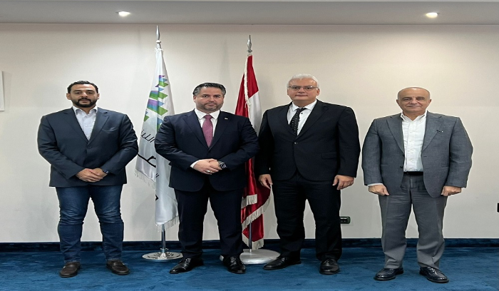 القرم بحث وسلام في ملاحقة شبكات الانترنت غير الشرعية