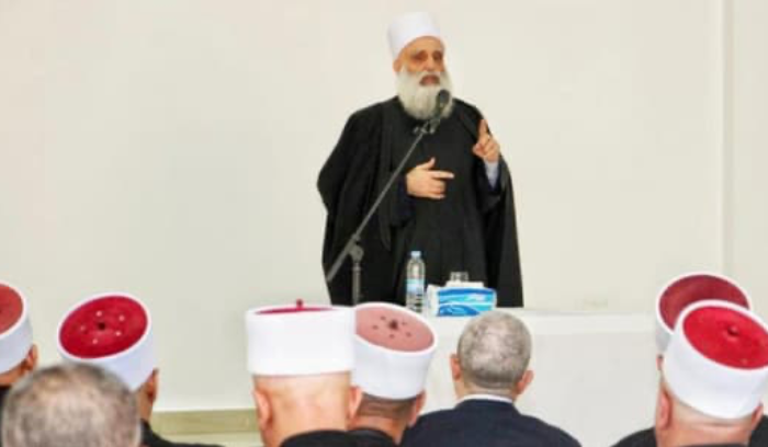 شيخ العقل: على الدول الكبرى وقف المجزرة وإيجاد طريق للسلام