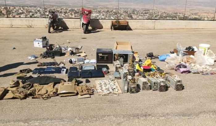 مداهمة للجيش في حي الشراونة وضبط كمية من المخدرات والأسلحة
